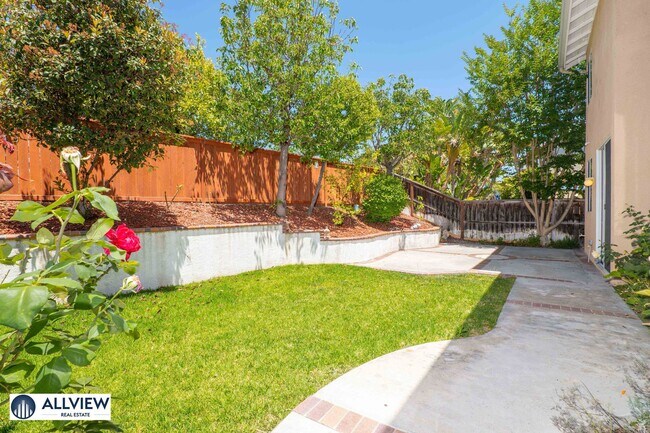 Building Photo - Beautifully Updated 4 Bedroom Single Family Home in Peaceful Glen Willow, West Irvine