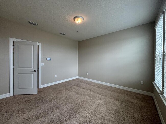 Building Photo - 8656 Waksman Pl