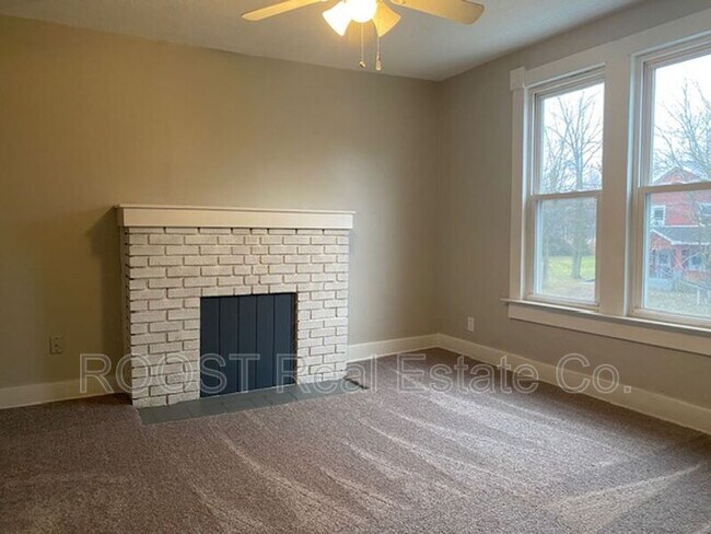 Building Photo - 105 Rockwood Ave