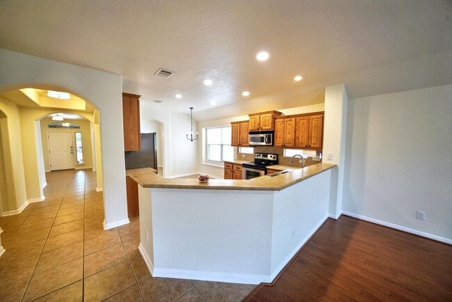 Building Photo - Stunning  Home in the Highly Sought-After ...