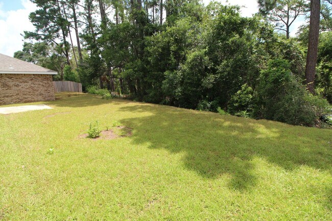 Building Photo - Lakeshore Preserve 3BR Home with Garage – ...