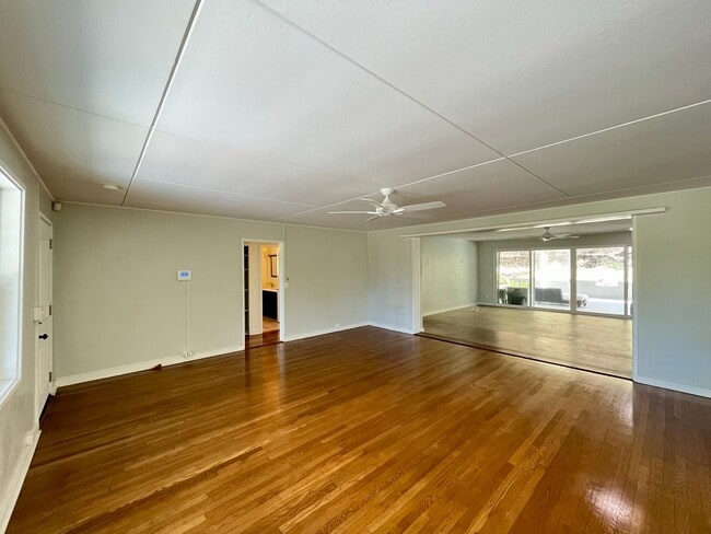 Building Photo - 5411 Opihi St