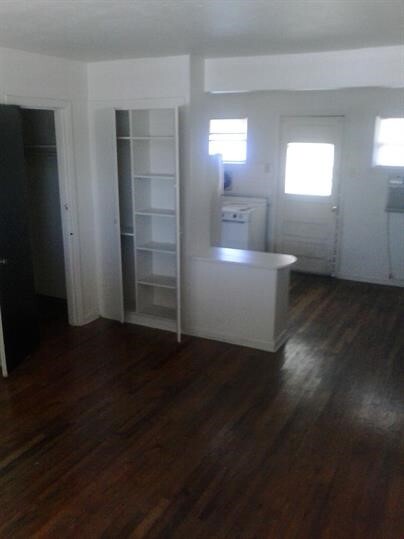 Primary Photo - 2403 Southmore Blvd