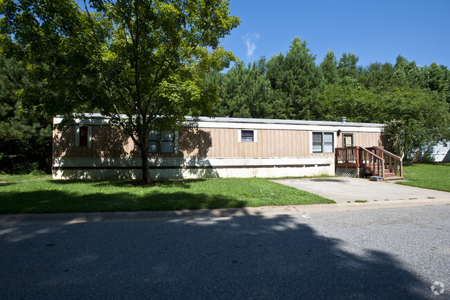 Building Photo - Peachtree Village Mobile Home Park