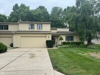 Building Photo - 329 Sandbrook Dr