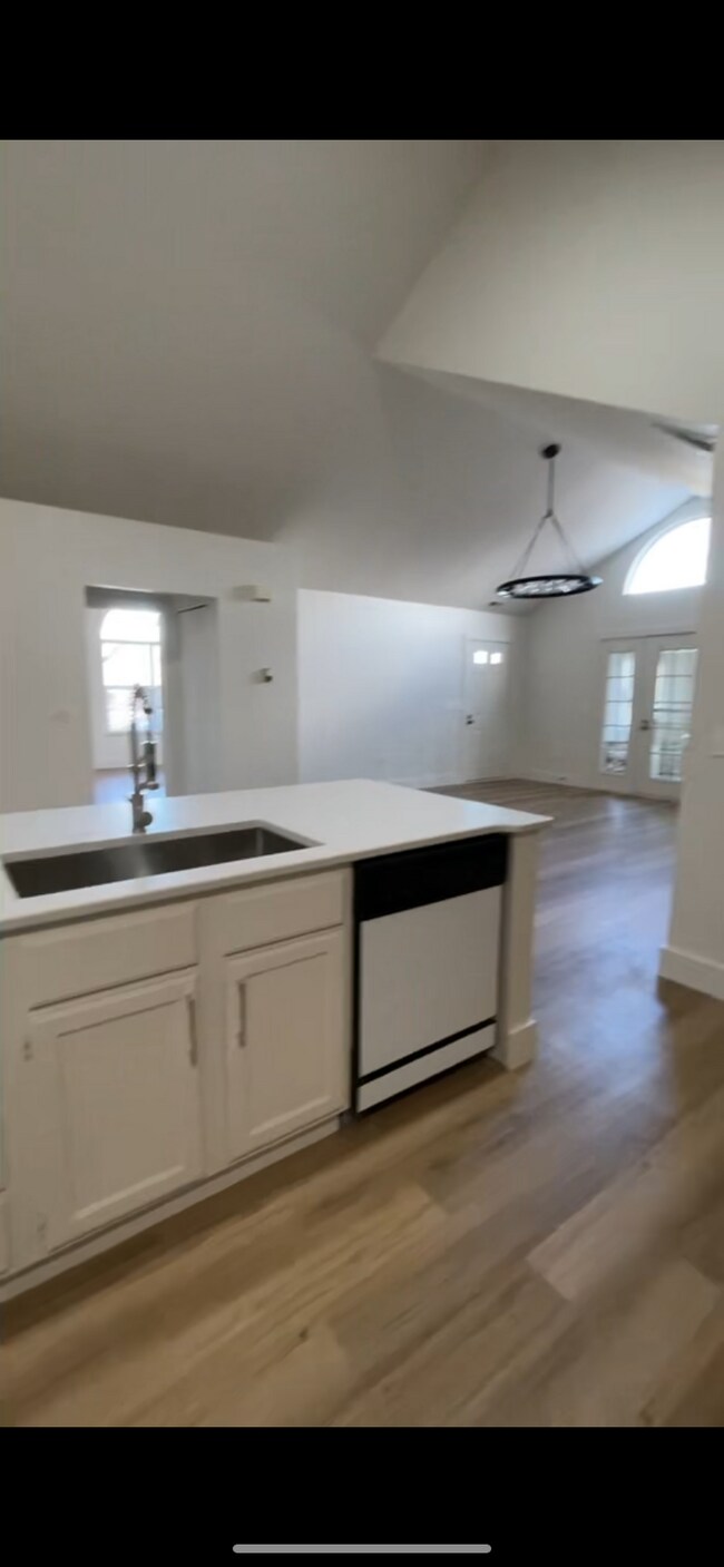 Building Photo - 500 Dandy Brush Ln W