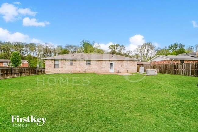 Building Photo - 5854 Blackberry Dr