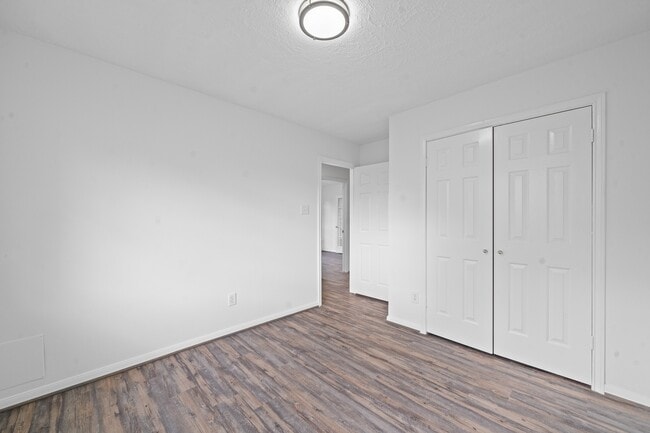 Building Photo - 22719 Old Church Ln