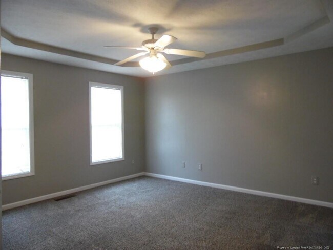Building Photo - 113 Blue Water Dr