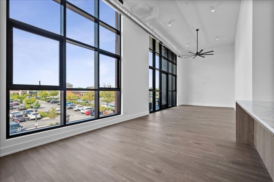 Building Photo - 728 Waukegan Rd