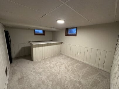 Building Photo - "Charming 4-Bed Retreat in Edina: Spacious 2142 Sq Ft with Hardwood Elegance & Cozy Fireplaces!"