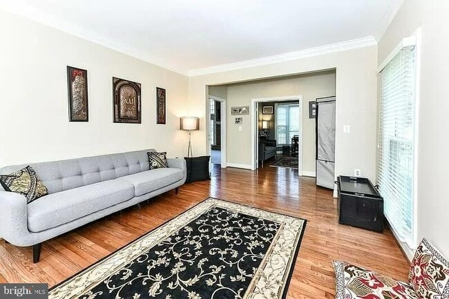 Building Photo - 1088 Safa St