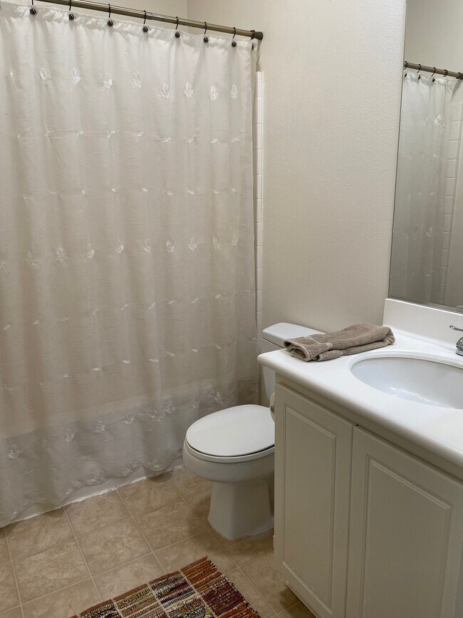 Building Photo - 28064 Dickason Dr