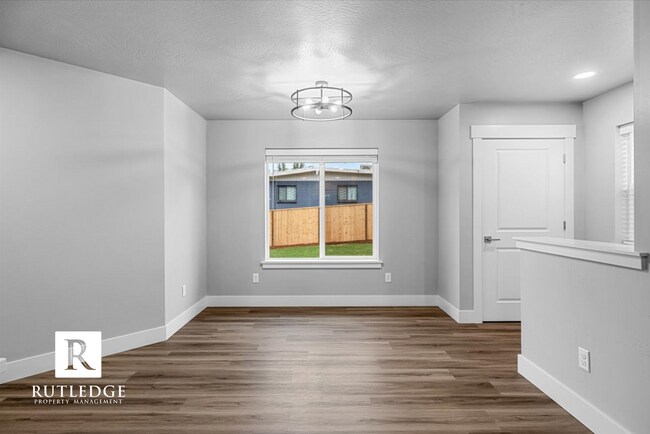 Building Photo - Newly Built 3 Bed/2 Bath Home in East Medford!