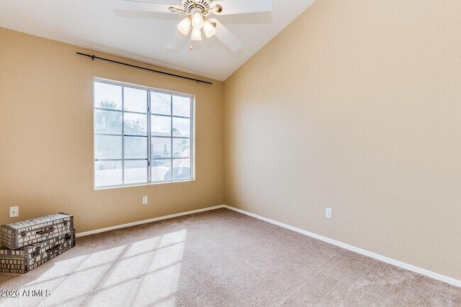 Building Photo - 3822 E Wildwood Dr