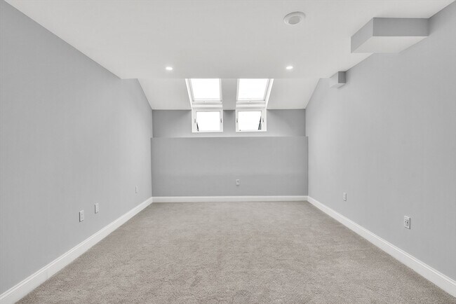 Building Photo - 771-781 Harrison Ave