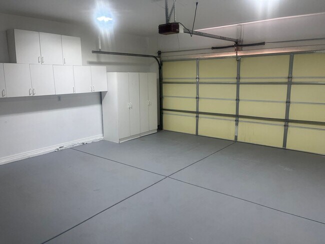 Building Photo - Beautiful Home In Sun Lakes Village