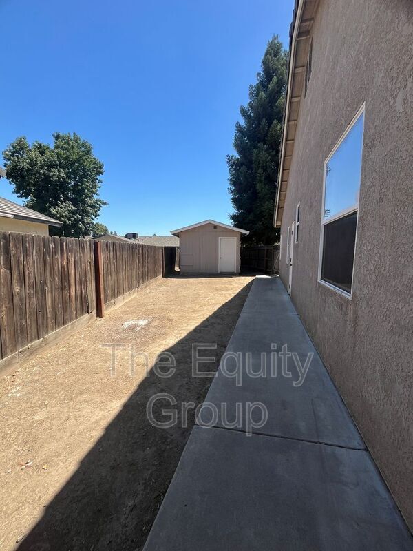 Building Photo - 1807 East Harter Court
