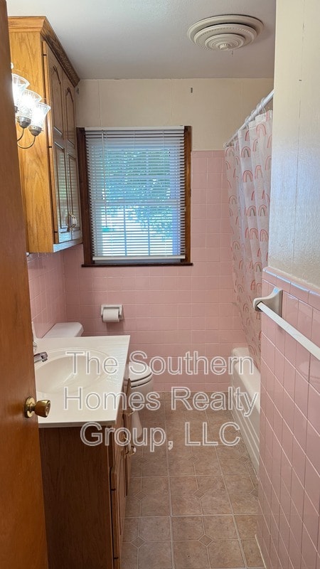 Building Photo - 1012 Wilson St