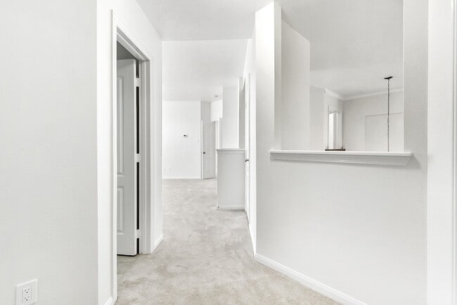 Building Photo - 21823 Mystic Point Ct