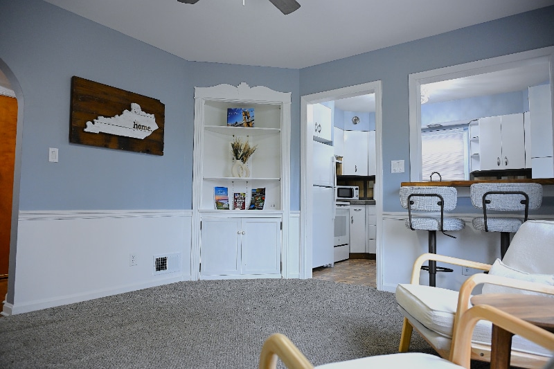 Building Photo - 21 Lake St