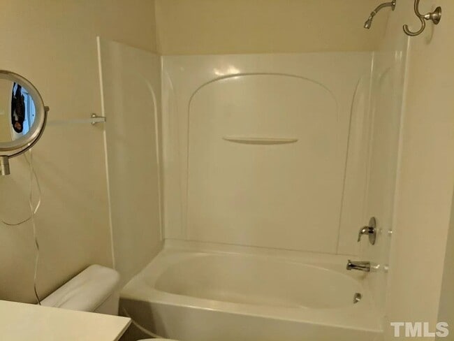 Building Photo - Beautiful Home in Durham Community with Pool, Gym & Walking Trails