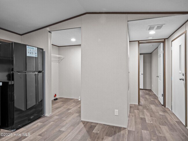 Building Photo - 113 Trott Ln