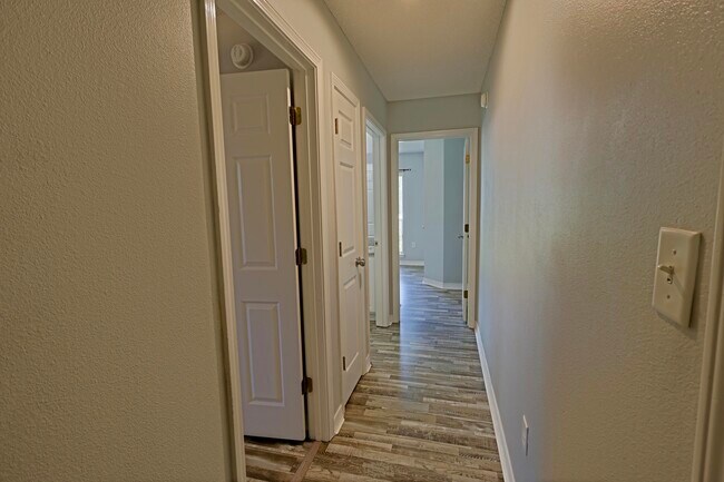 Building Photo - 2365 Ortega St