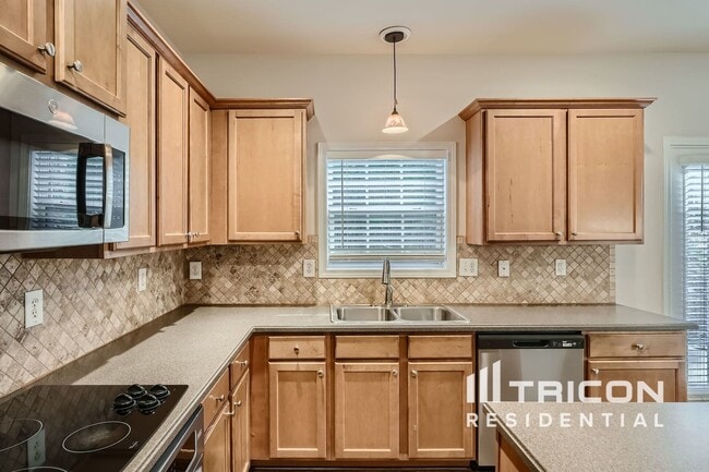 Building Photo - 3530 Woodsong Rw
