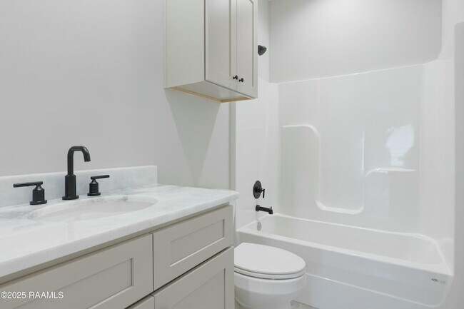 Building Photo - 107 Alpine Dr