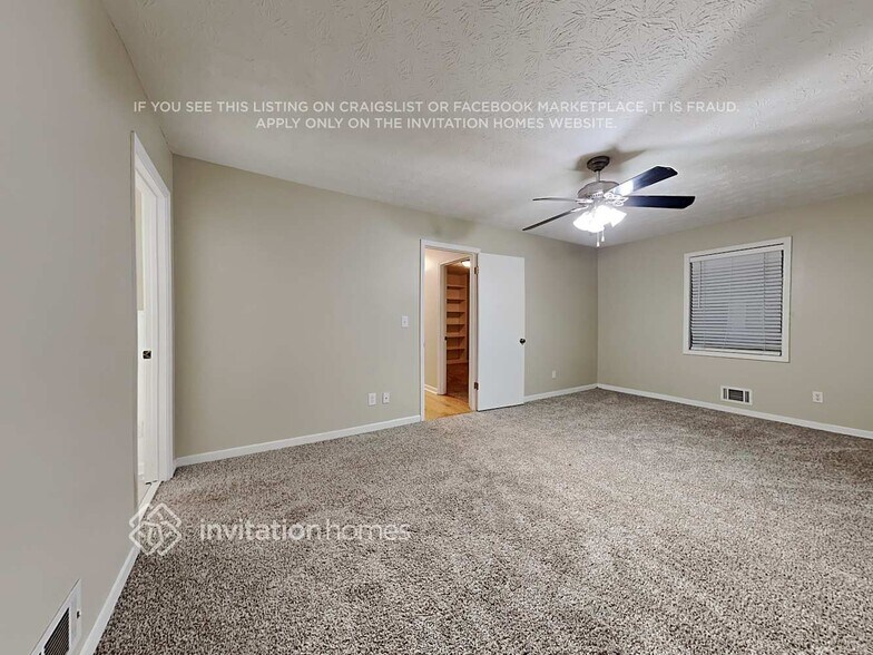 Building Photo - 5045 Cherokee Ct