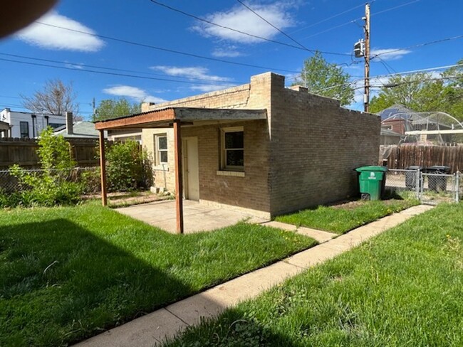 Building Photo - Coming Soon Stately Brick Denver Square Ne...