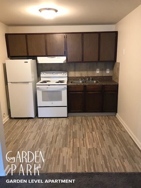 Building Photo - Garden Park Apartments - 30600 Pardo