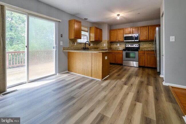 Building Photo - 30 Flaxleaf Ct