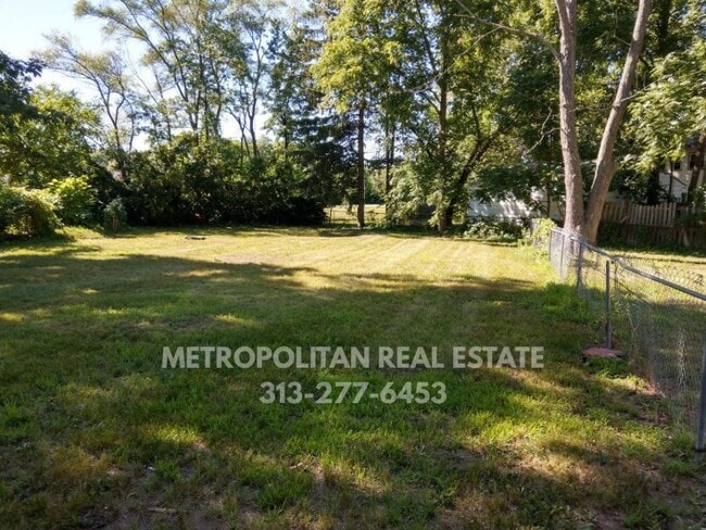 Building Photo - 34214 Dayton Ct