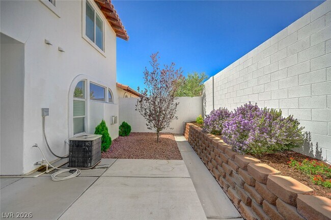 Building Photo - 8738 Villa Jeremiah Ln