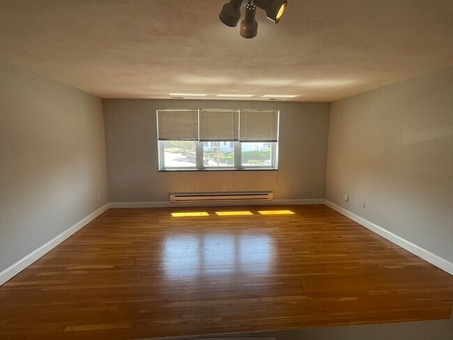 Building Photo - 530 VFW Parkway