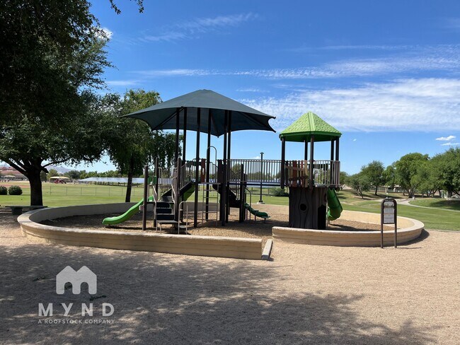 Building Photo - 17217 N Larkspur Ln