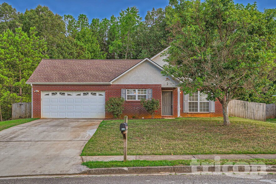 Building Photo - 1476 Steam Engine Way NE