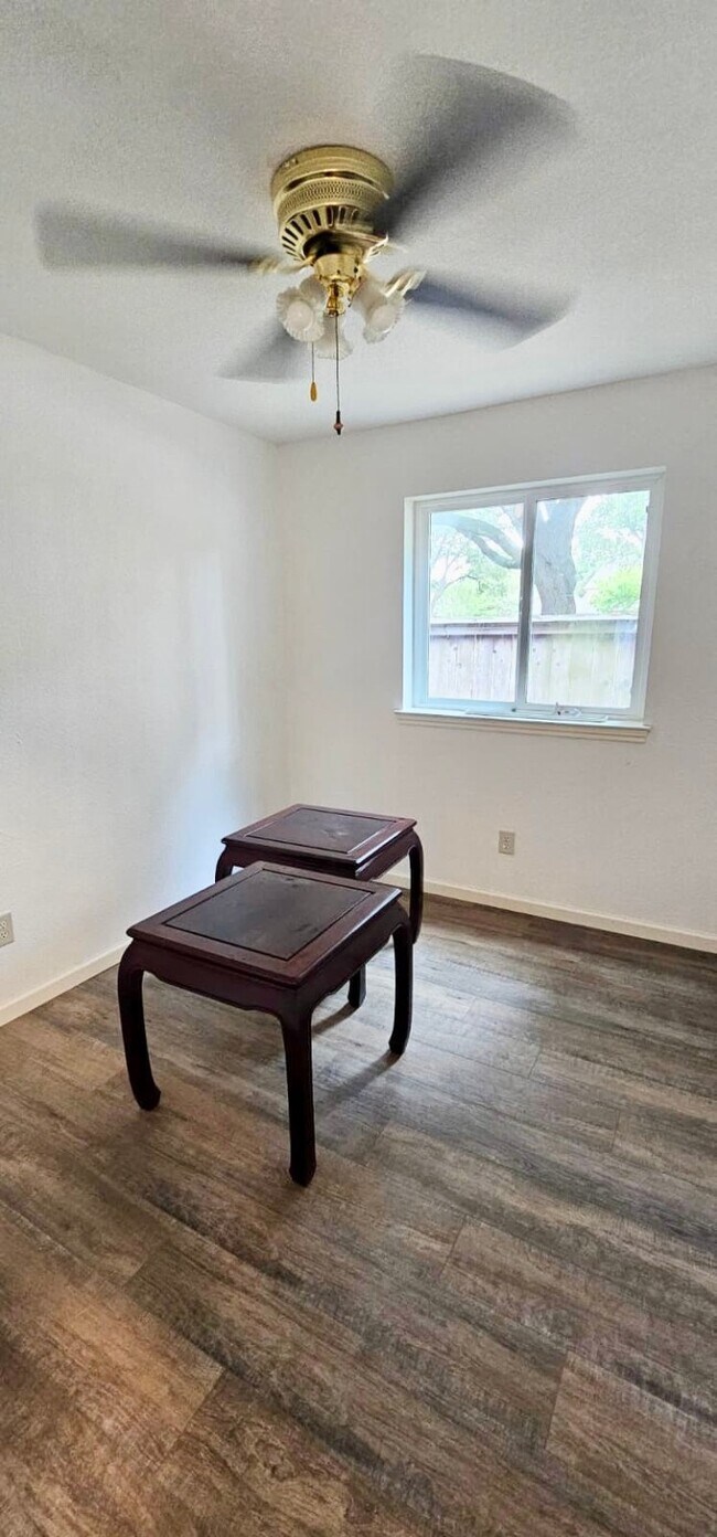 Building Photo - 3214 Bayou Crossing