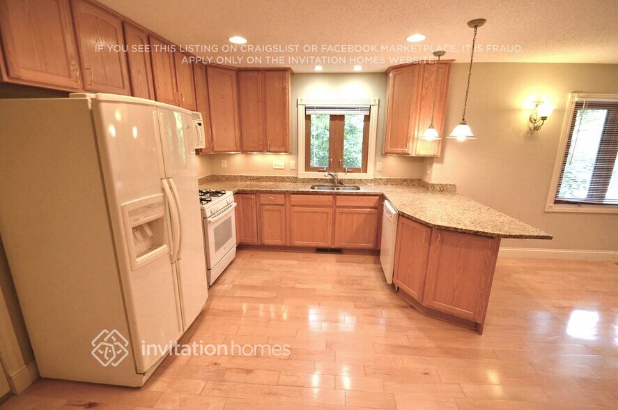 Building Photo - 4648 Caribou Dr