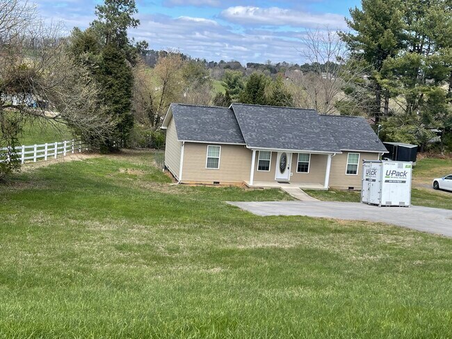 Primary Photo - 574 W Hwy 11E
