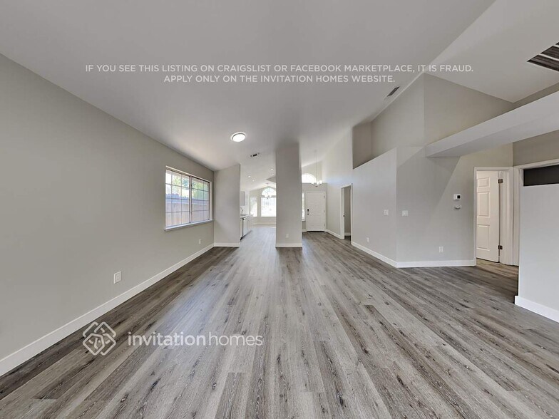 Building Photo - 8250 Lonely Hill Way