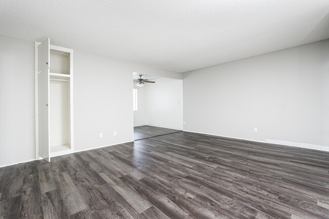 Building Photo - La Habra Pines Apartments