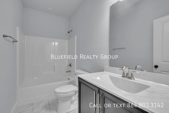 Building Photo - 2 Winding Rock Rd