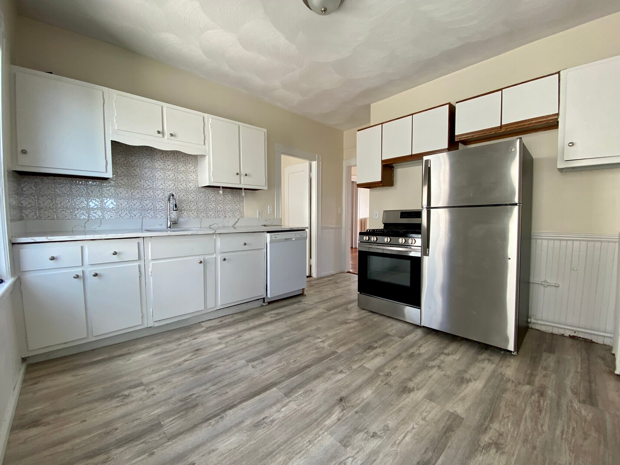 Building Photo - 14 Belknap St