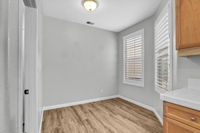 Building Photo - 2318 Fallbrook Pl