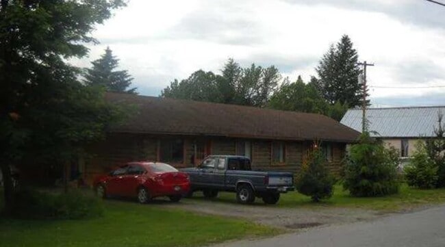 Building Photo - 1009 Alder St