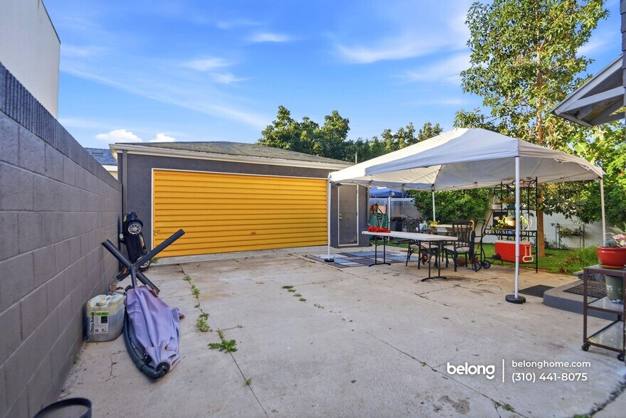 Building Photo - 1610 W 36th Pl