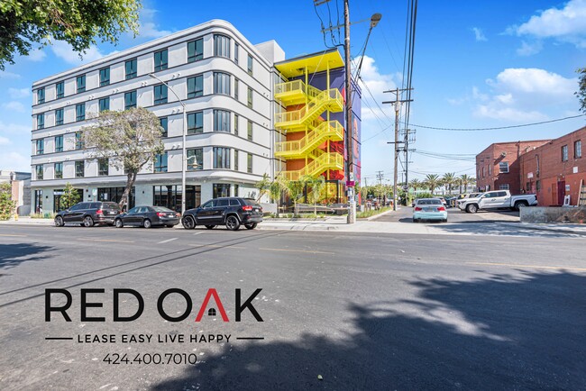 Building Photo - 3450-3455 W 43rd St